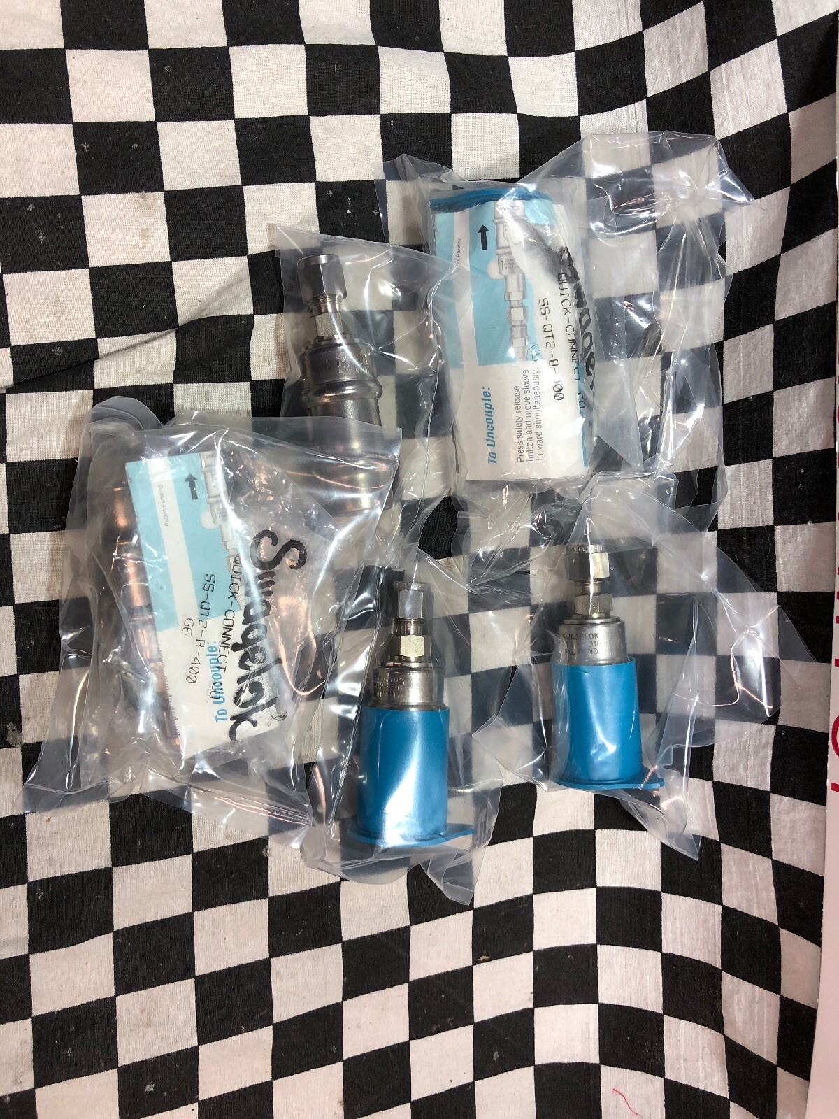 Lot Of 5 SWAGELOK QUICK CONNECT 1/4”, SS-QT2-B-400, SSQT2B400 ShipSameDay #122T7