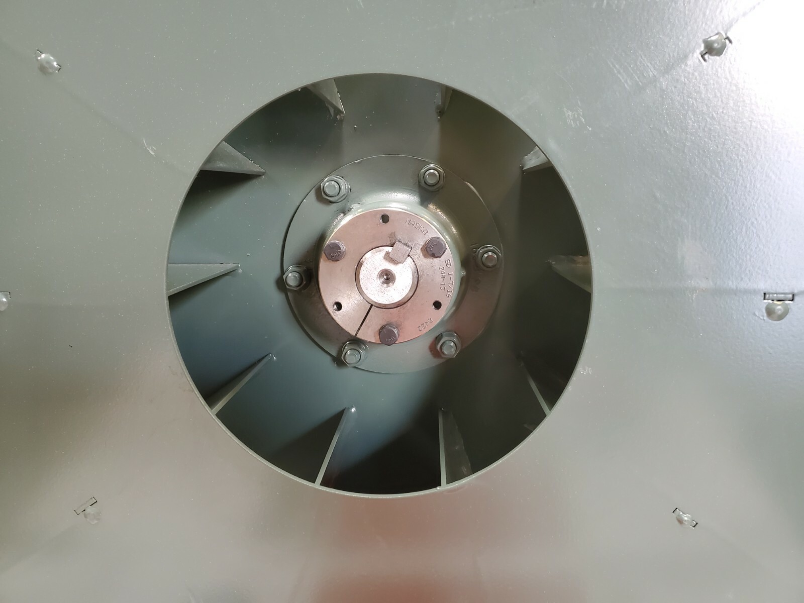 Fan Wheel & Shaft Assembly 21 1/2″ x 21 1/2″ x 5″ Pole 1 1/2″X 1 1/2″ X 30 INCH