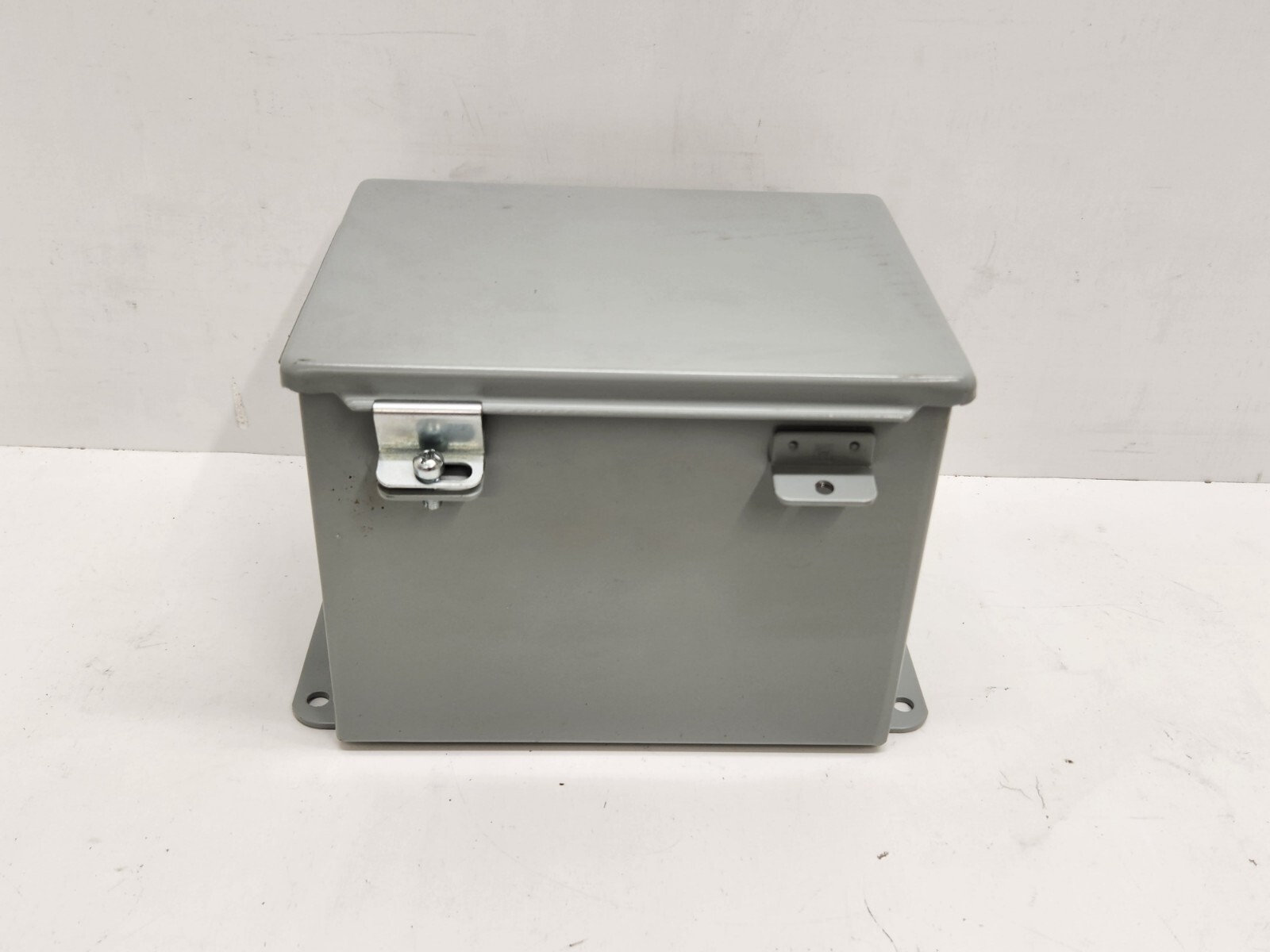 NEW OLD STOCK! HOFFMAN METALLIC JUNCTION BOX A8066CH