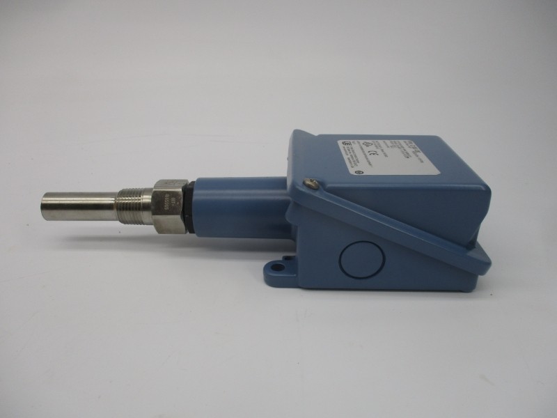 UNITED ELECTRIC C100-120 M201M444W099QC1 480VAC 15A 0-225’F NSMP