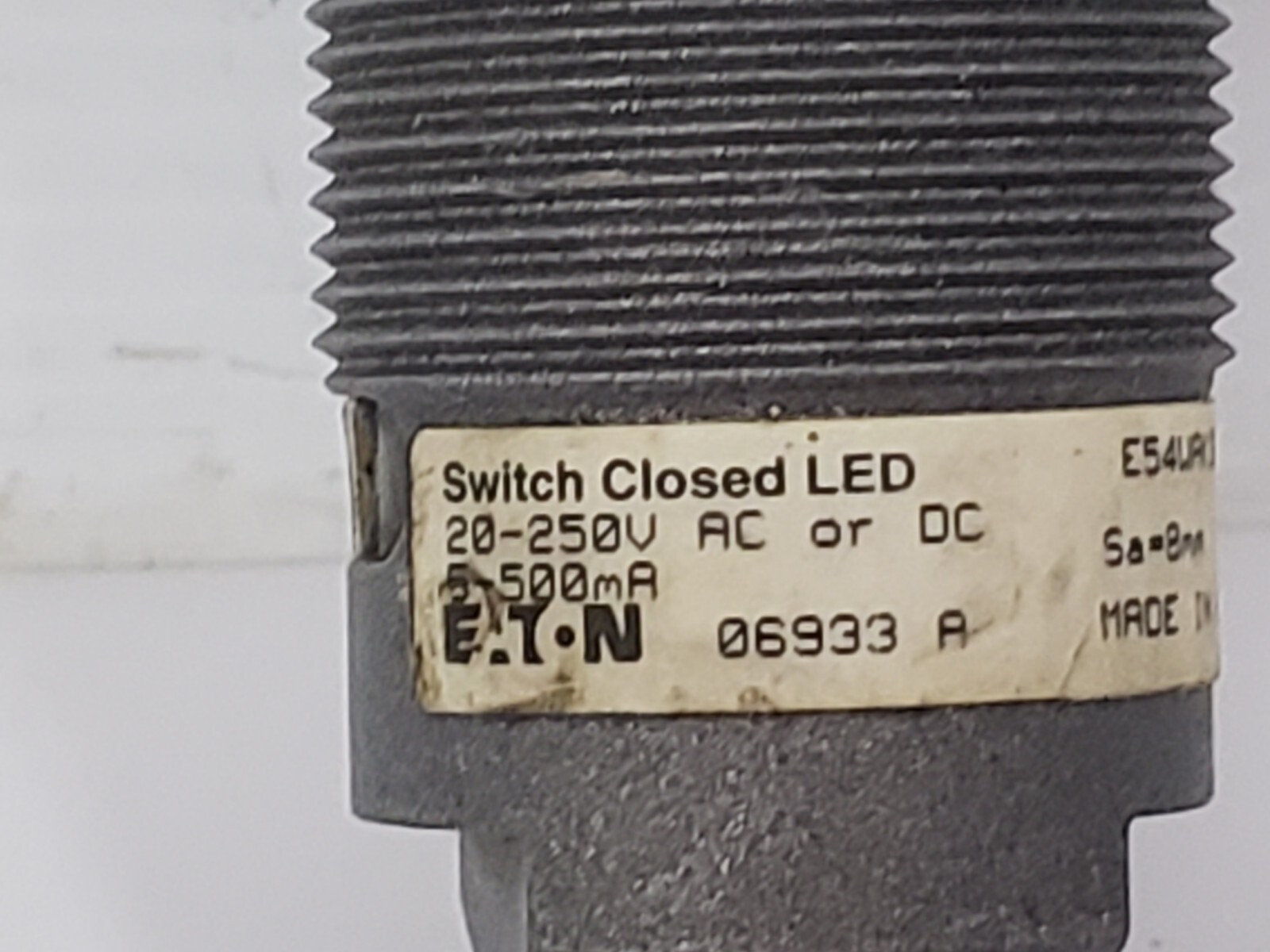 EATON E54WAK30AT12SA PROXIMITY SENSOR 20-250V AC/DC 3 PIN SERIES A1 NNB