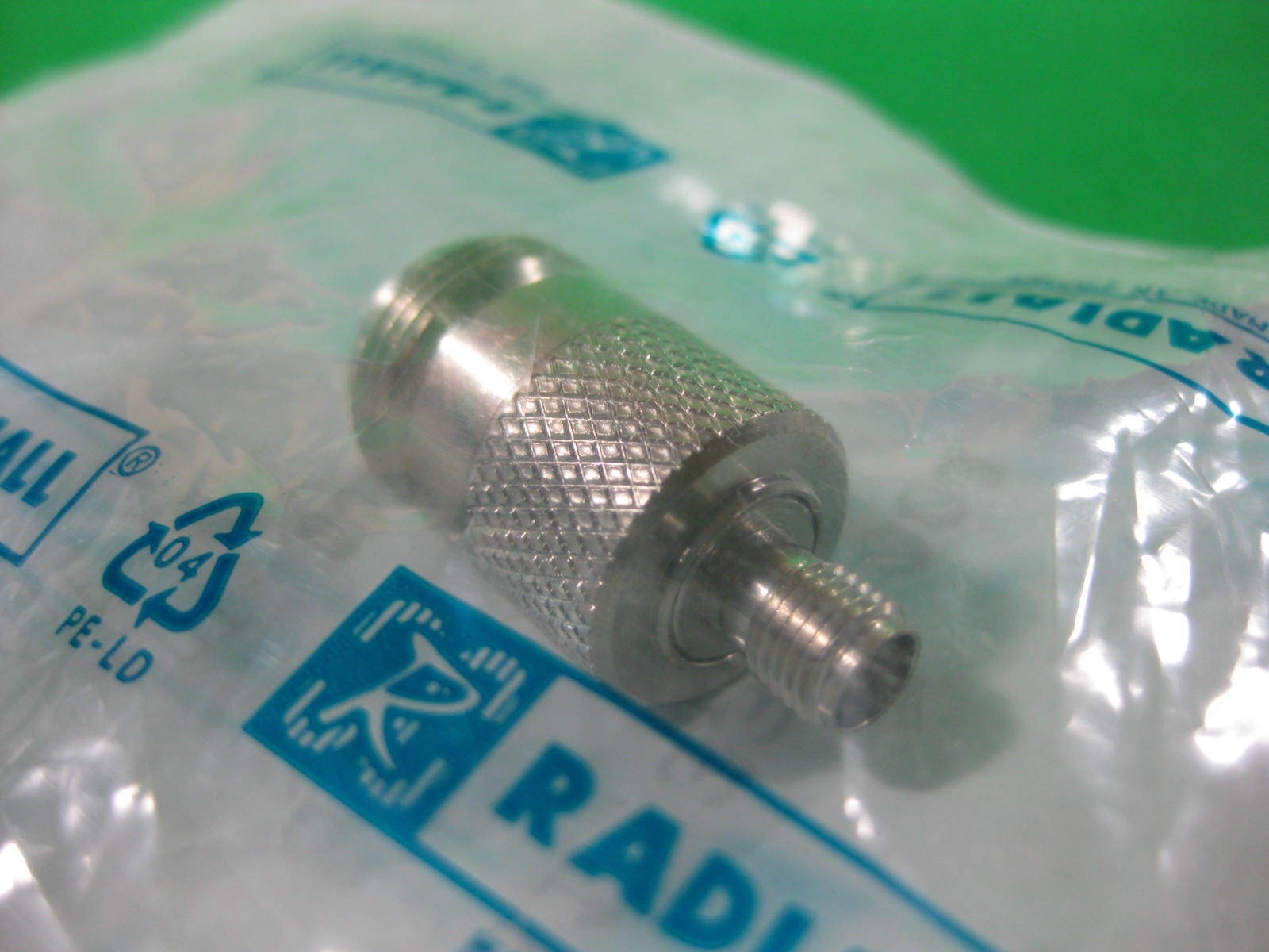 Radiall Adapter Series N(F)-SMA(F) — R191 331 000 — New