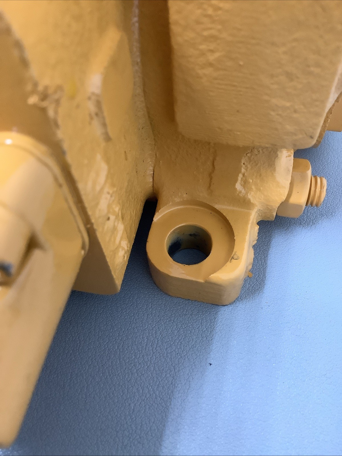 Doosan A155361 3-Spool Hydraulic Control Valve Assembly (r31)