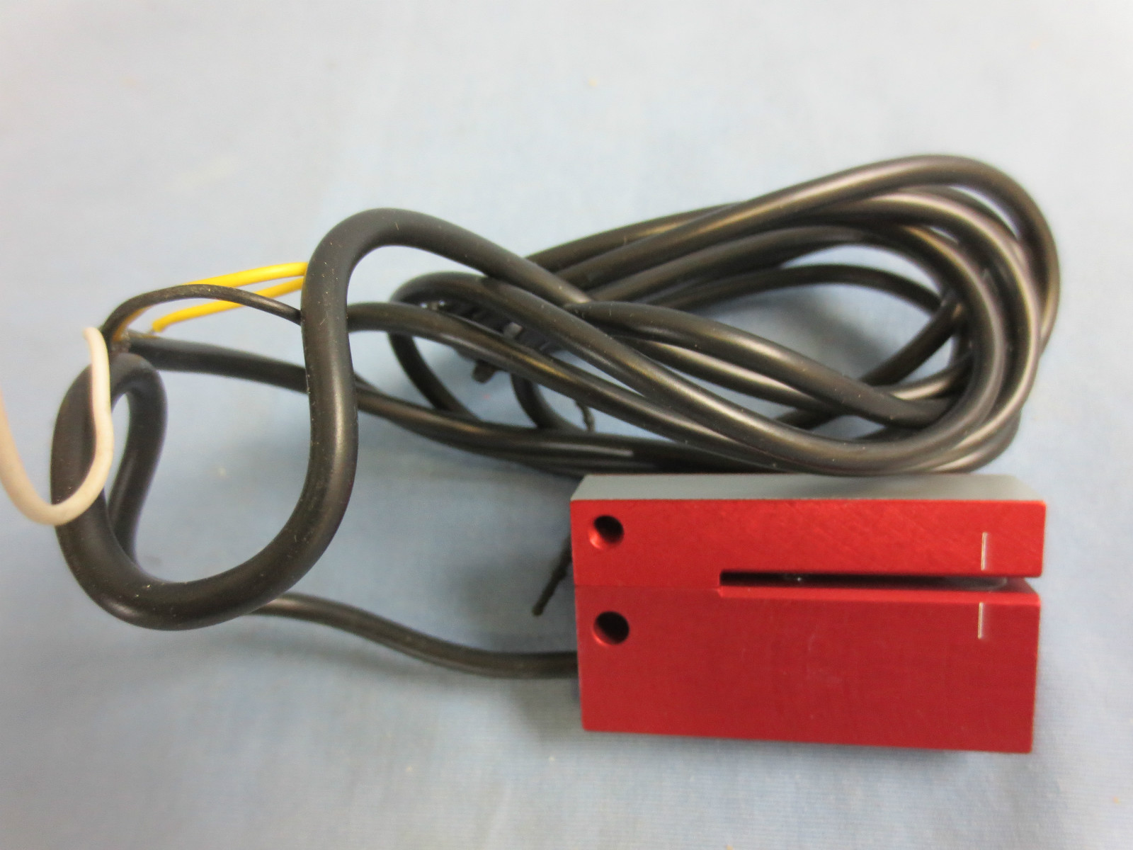 LEUZE GS 05/24 G PHOTOELECTRIC SLOT SENSOR – RETRO-REFLECTIVE NAMCO EP110-14260