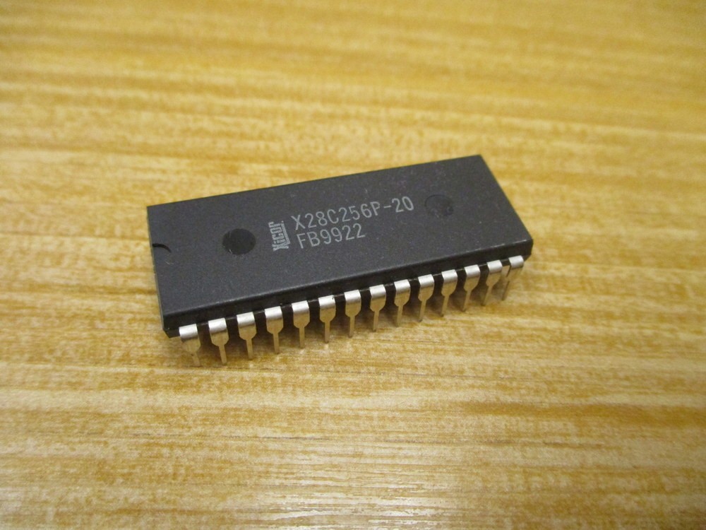XICOR X28C256P-20 Integrated Circuit X28C256P20 (Pack of 5)