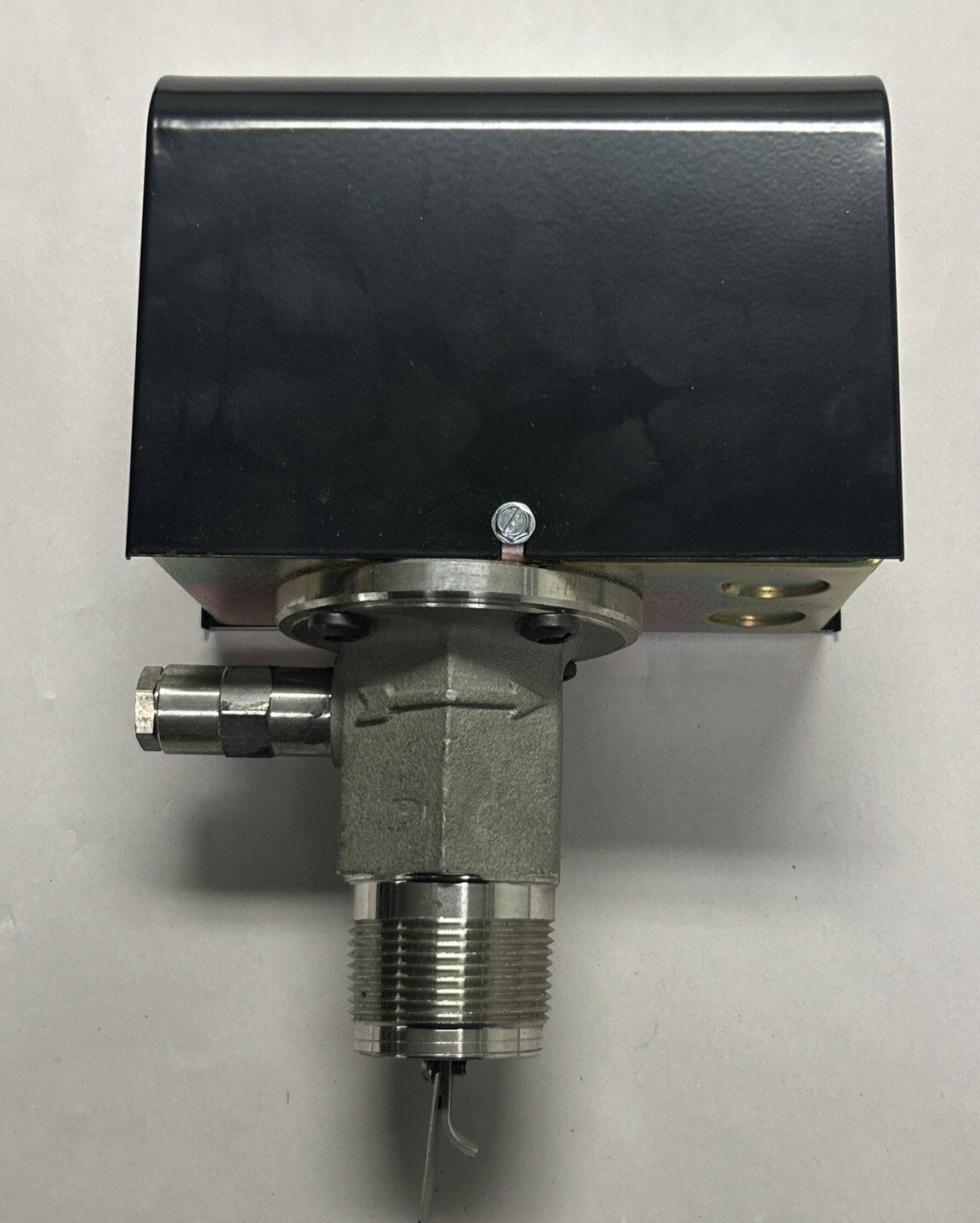 MCDONNELL & MILLER,FS7-4S,FLOW SWITCH 1-1/4 MNPT NOS