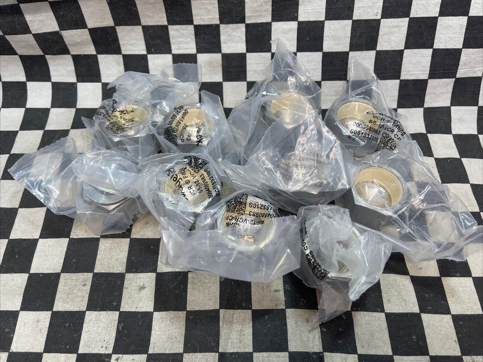SWAGELOK SS-12-VCR-CP, SS12VCRCP, NUT 3/4″ VCR, LOT OF 10, SHIPSAMEDAY