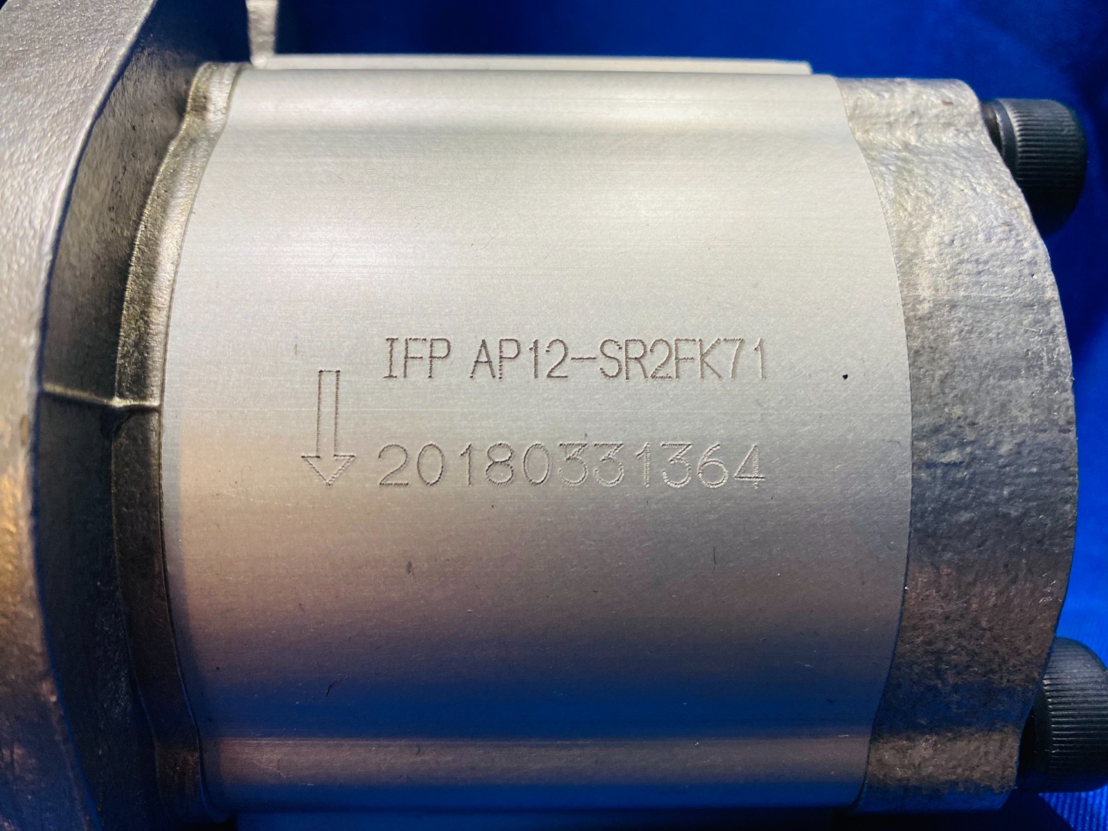 GEAR PUMP 5.39 GPM @1800RPM/3 AP-12-S-R-2-F-K