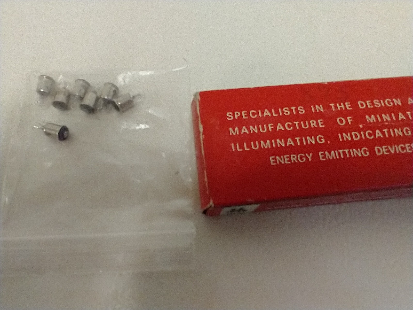 Chicago Miniature Lamps, CW375 Lot of 7, 7/25/24 W