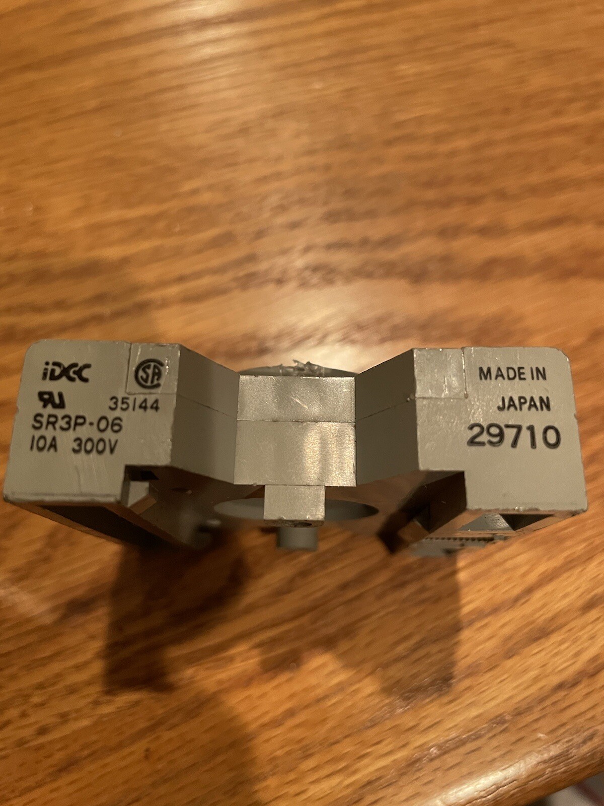 New Old Stock idec relay-UL 120V AC w/ SR3P-06 relay socket