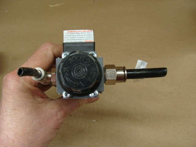 WILKERSON AIR PRESSURE REGULATOR B08-02-FKG0B 0-125PSIG