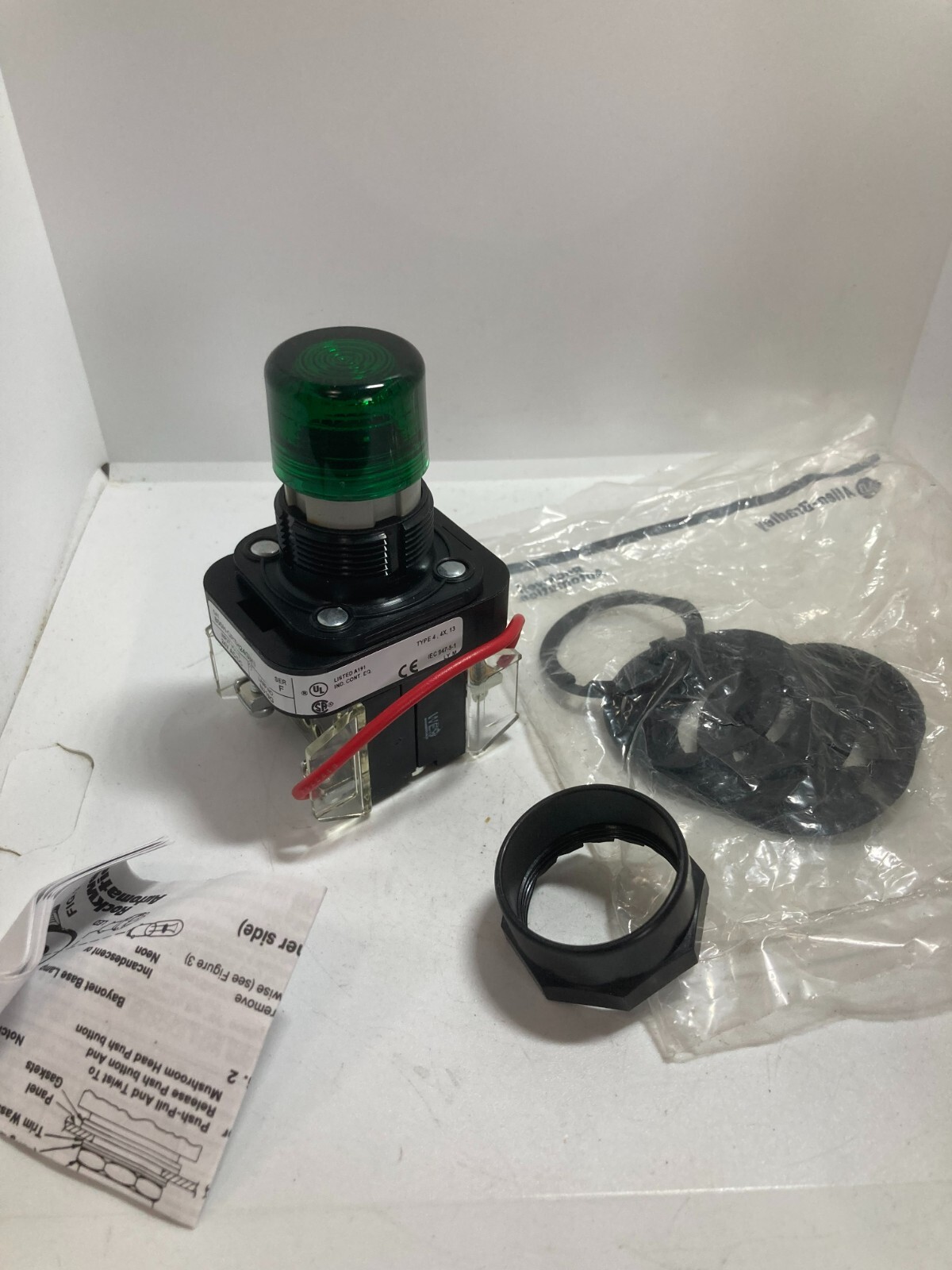 ALLEN BRADLEY 800H-QRTH24G PUSH TO TEST FULL V LED 24V GREEN SER F NNB