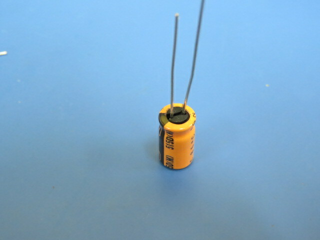 SPRAGUE 515D107M025AA6A Qty of 90 per Lot Aluminum Electrolytic Capacitors – Ra