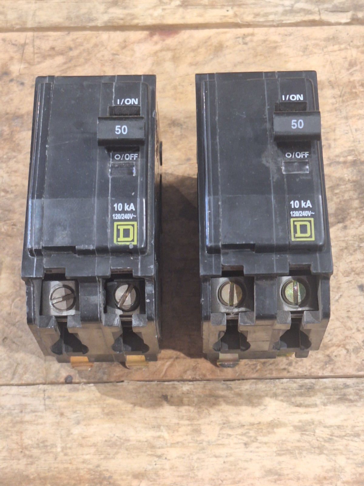 SQUARE D QOB250 CIRCUIT BREAKER 50A 2P 240V USED CONTINUITY TESTED – LOT OF 2