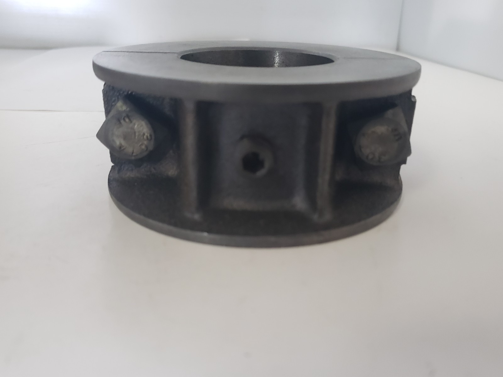 BALDOR DODGE 010092 SPLIT IRON COLLAR 2-3/16″, NIB