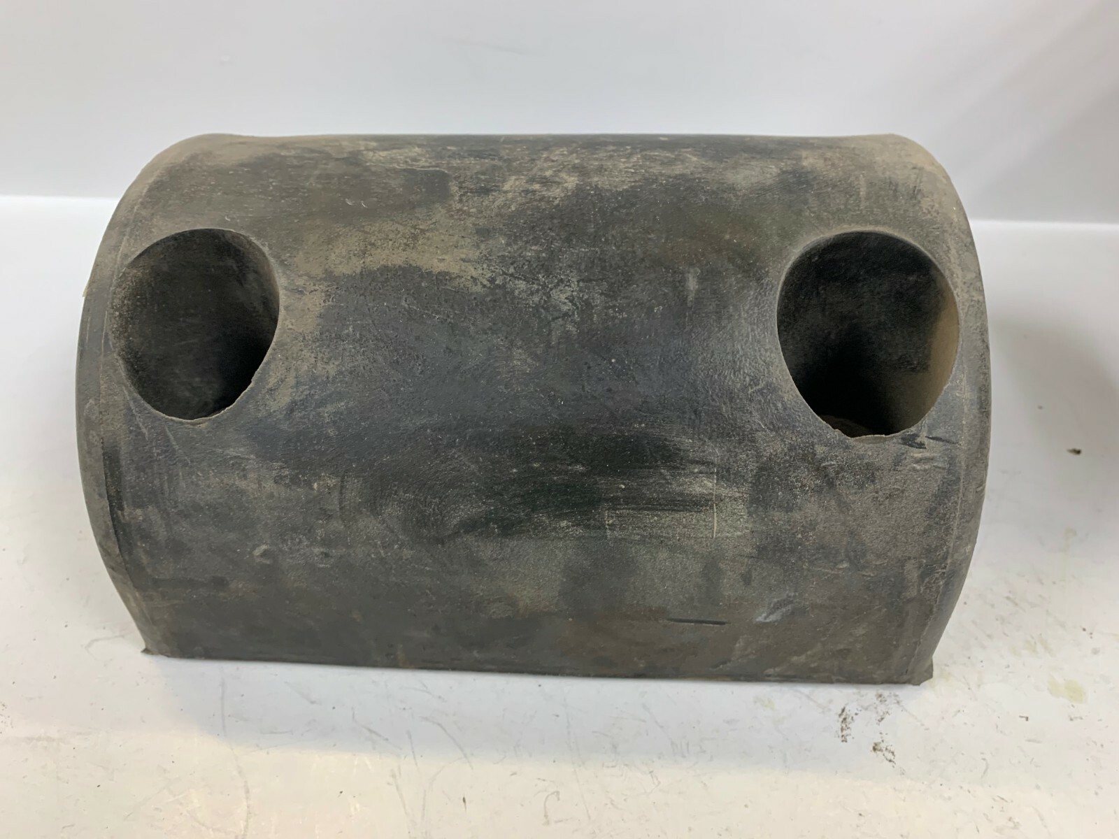 MCMASTER SKATE CATWALK BUMPER, 21685T16, 7-1/2″ X 5-1/2″ X 3-3/4″