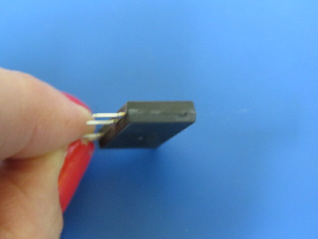 IXYS CPC1976Y Qty of 15 per Lot Solid State SPST-NO (1 Form A) 8-SIP, 4 Leads