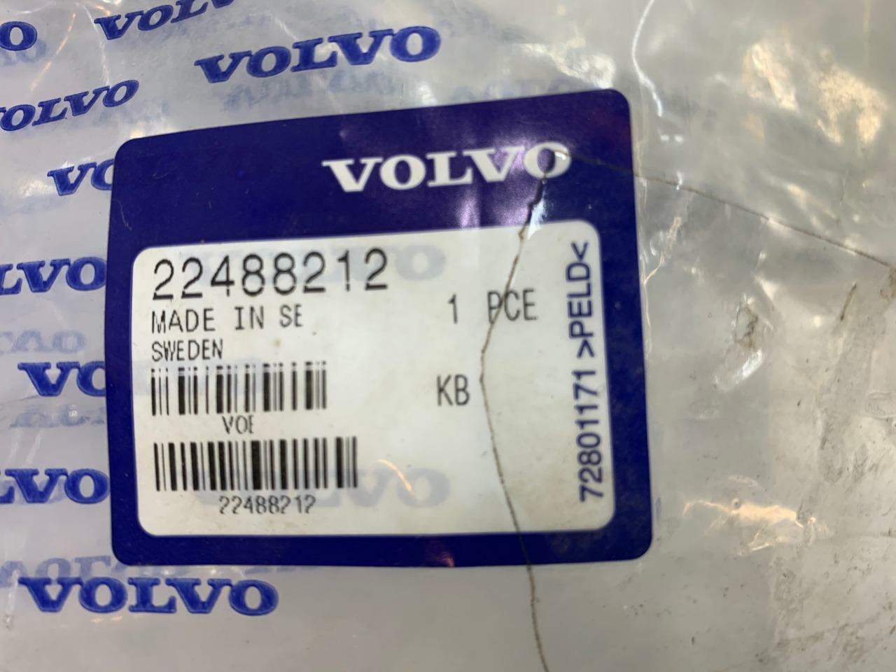 Volvo 22488212 V Clamp NEW FREE FAST SHIP