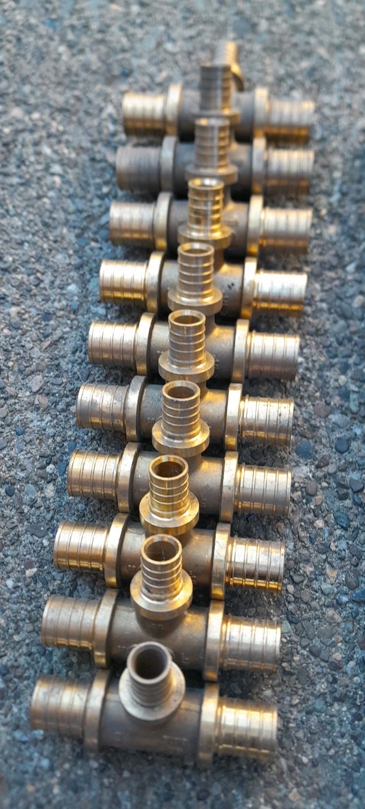 Rehau Everloc 3/4″x1/2″x3/4″ Brass PEX Fittings 10-tees 1-3/4″ Sweat Shutoff