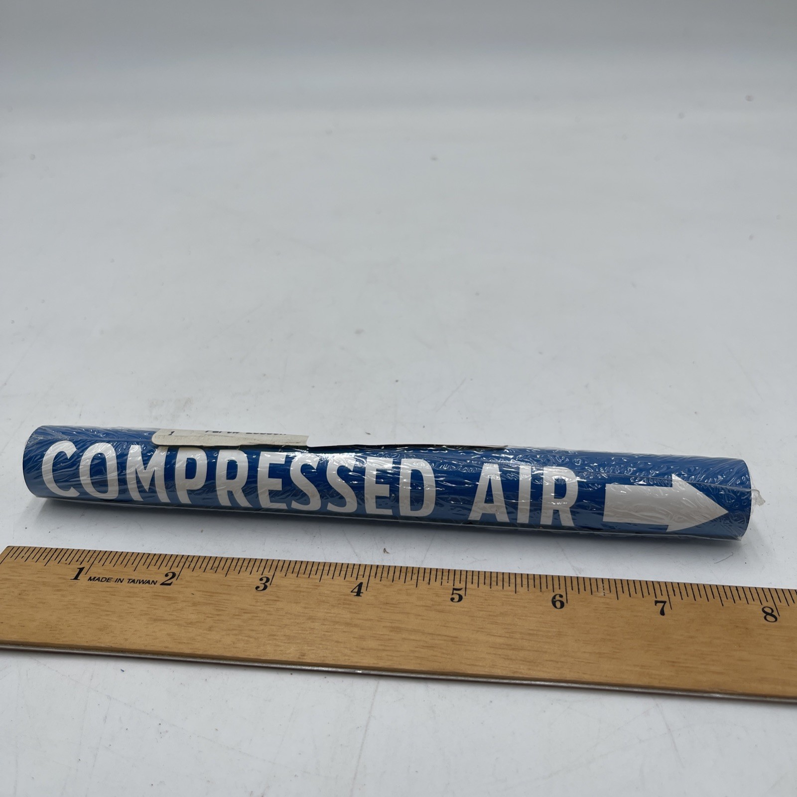 Lab Safety Supply 28659A Compressed Air Pipe Wrap Sign Directional Arrow.