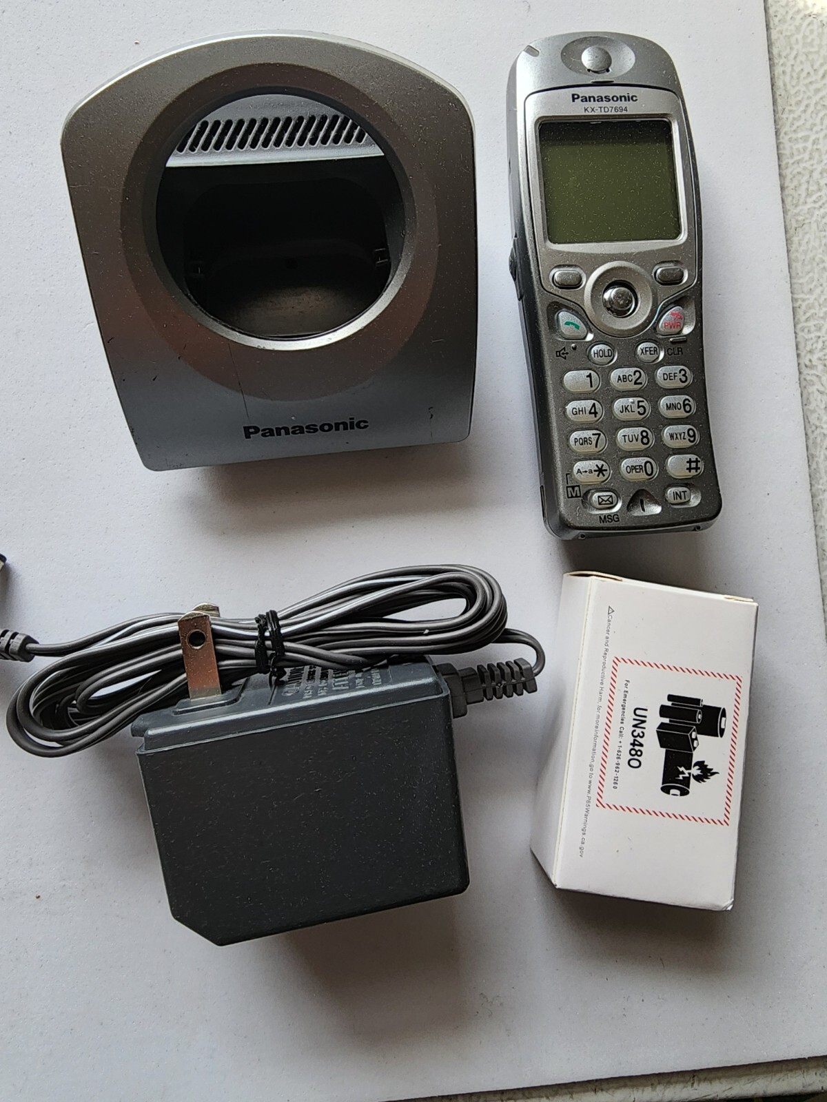 PANASONIC KX-TD7694/2.4 GHz P. REFURBISHED/ 6 MONTH WARRANTY NO COST. LOOKS NEW.