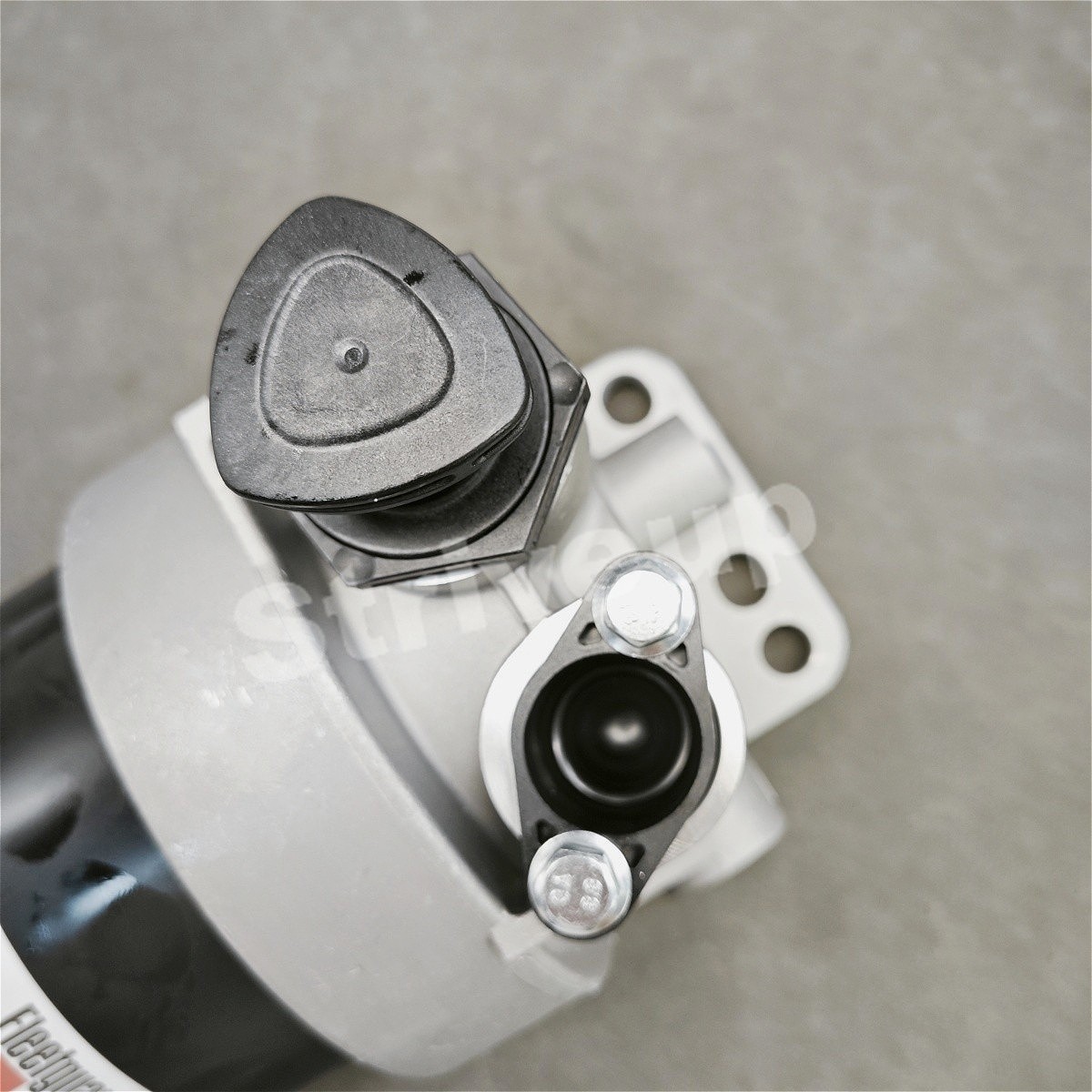 Fuel Filter Assembly with Water Separator 5319680 FS1098 5396530 For Cummins
