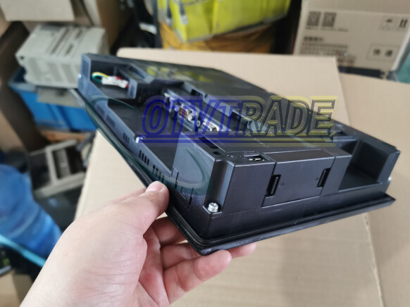 1PCS Mitsubishi Touch Screen GT2710-STBD USED