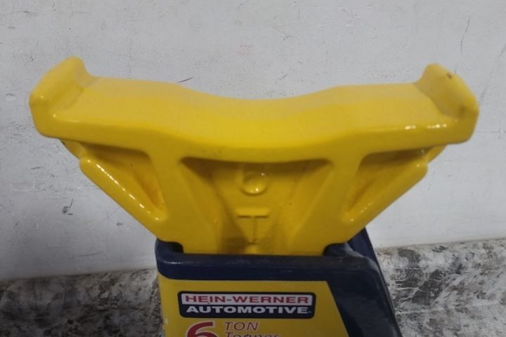 Hein-Werner HW93506 2 Pk 6 Ton Load Cap 25-1/4 In Max Extended H Vehicle Stand