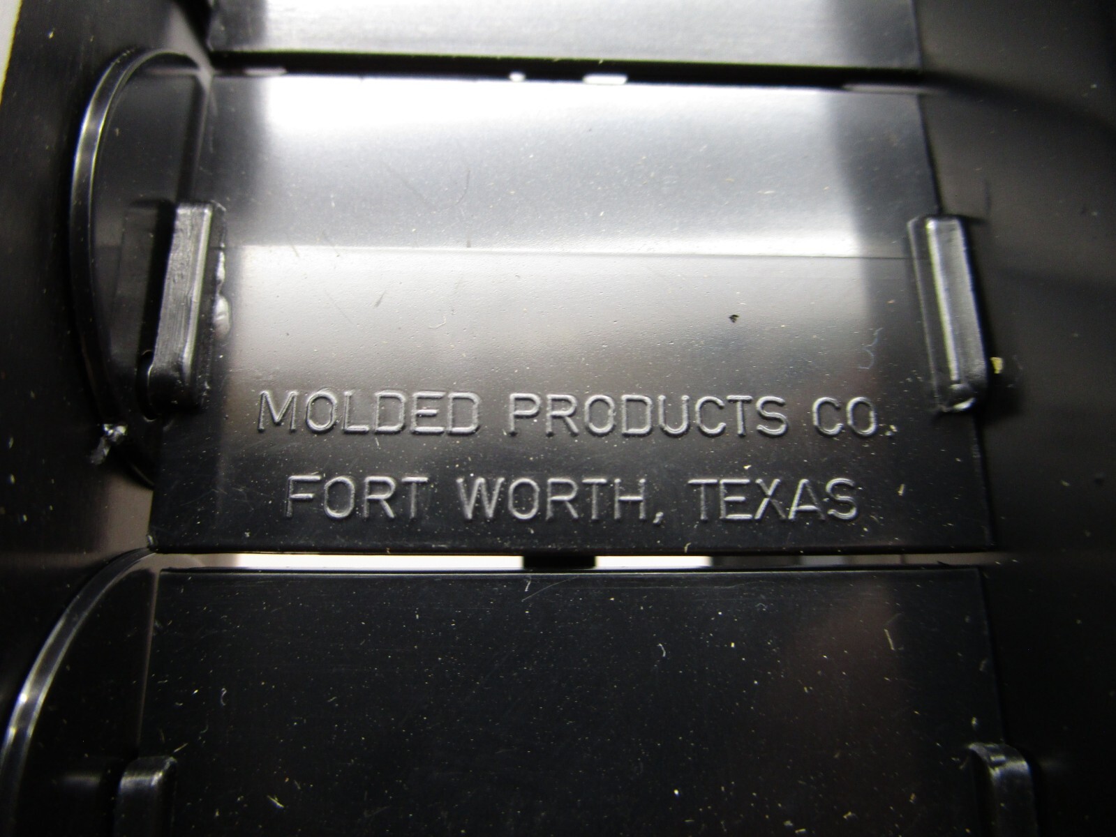 New Flyer Molded Products HVAC Vent Assembly Fits a 6-1/2″ x 2-3/4″ Hole