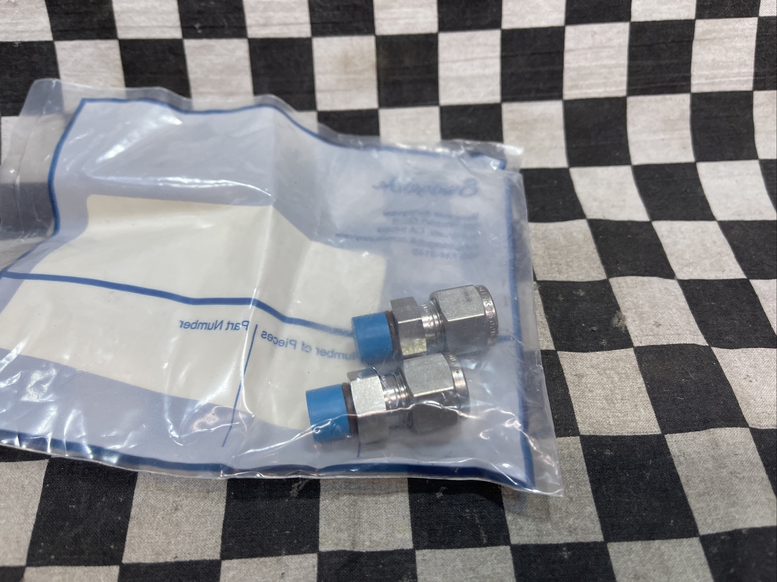 SWAGELOK Male Connector, SS-600-1-4ST, SS60014ST, LOT OF 2 SHIPSAMEDAY#ZE46