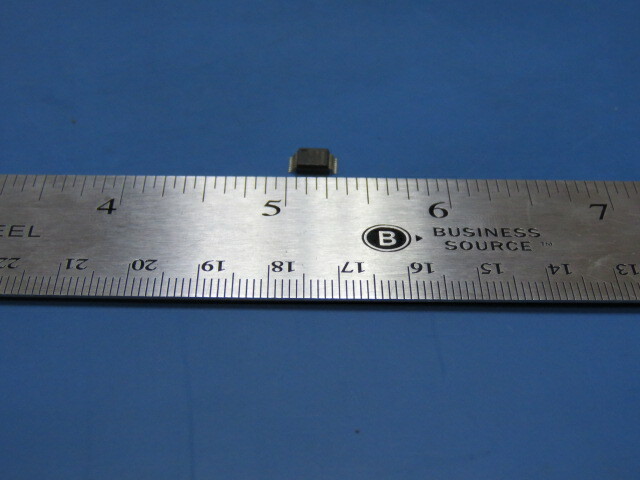 MAXIM MAX3232ECAE Qty of 10 per Lot RS-232 Interface IC A +/- 15kV ESD-Protecte