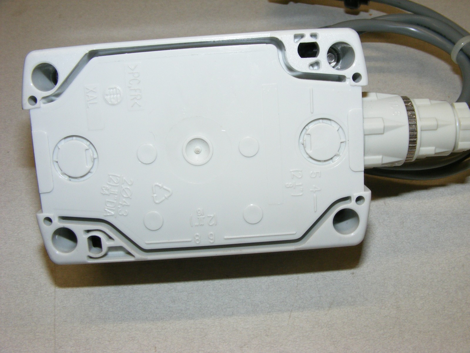 C.P. Bourg 9432258 Bypass On Off Switch, Telemecanique (a76)