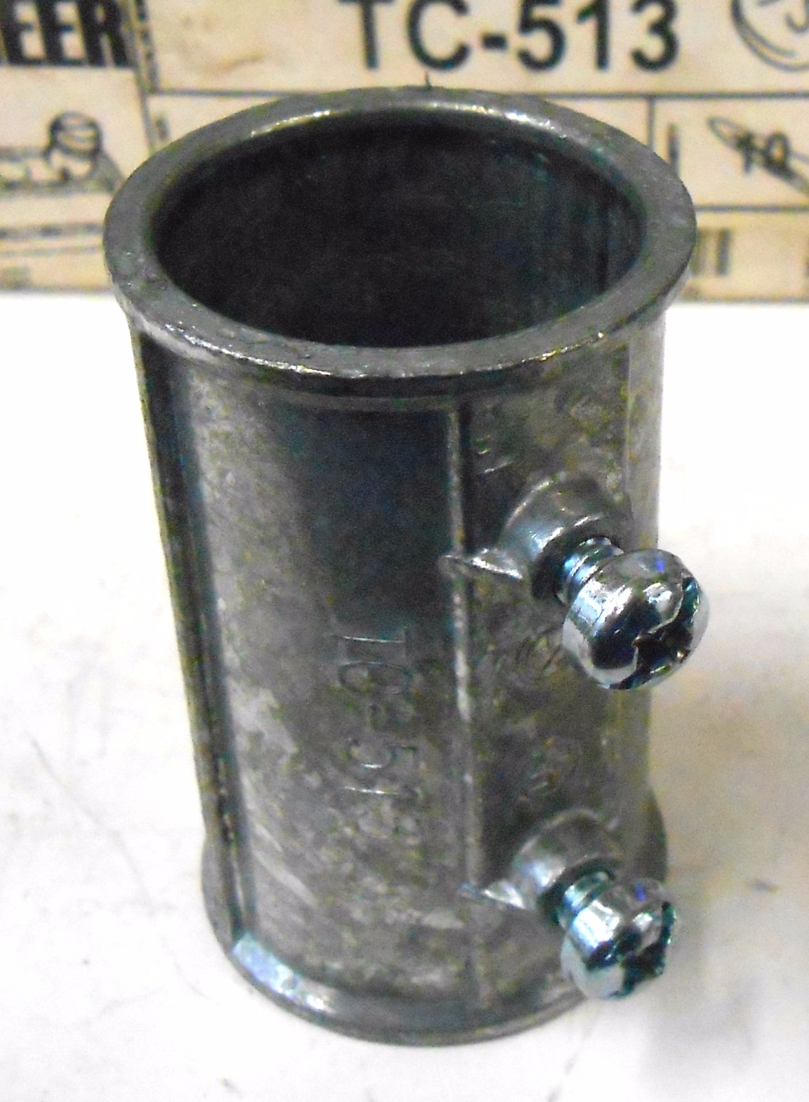 NEER TC-513 EMT SET SCREW COUPLING, 1″, BOX OF 15