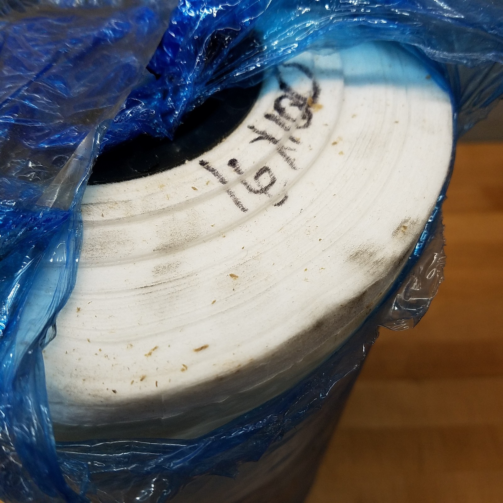 Flotec .7 oz Rayon 16″ x 100 Yard Roll Media – NEW
