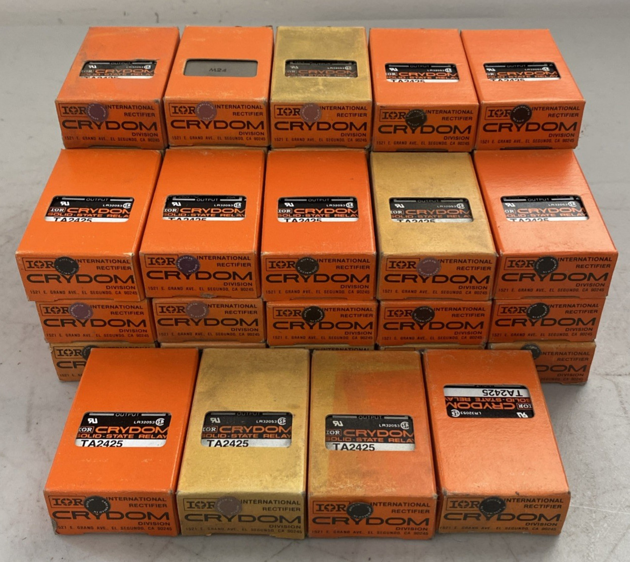 Lot of 39 CRYDOM SOLID STATE RELAY TA2425 INPUT 90-280V AND OUTPUT 240V