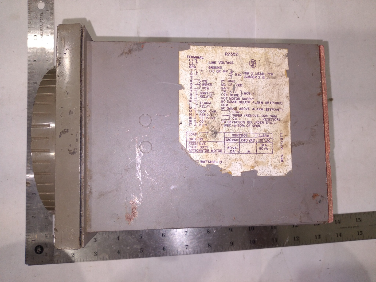 HONEYWELL R7352 10A 50VA 0-100