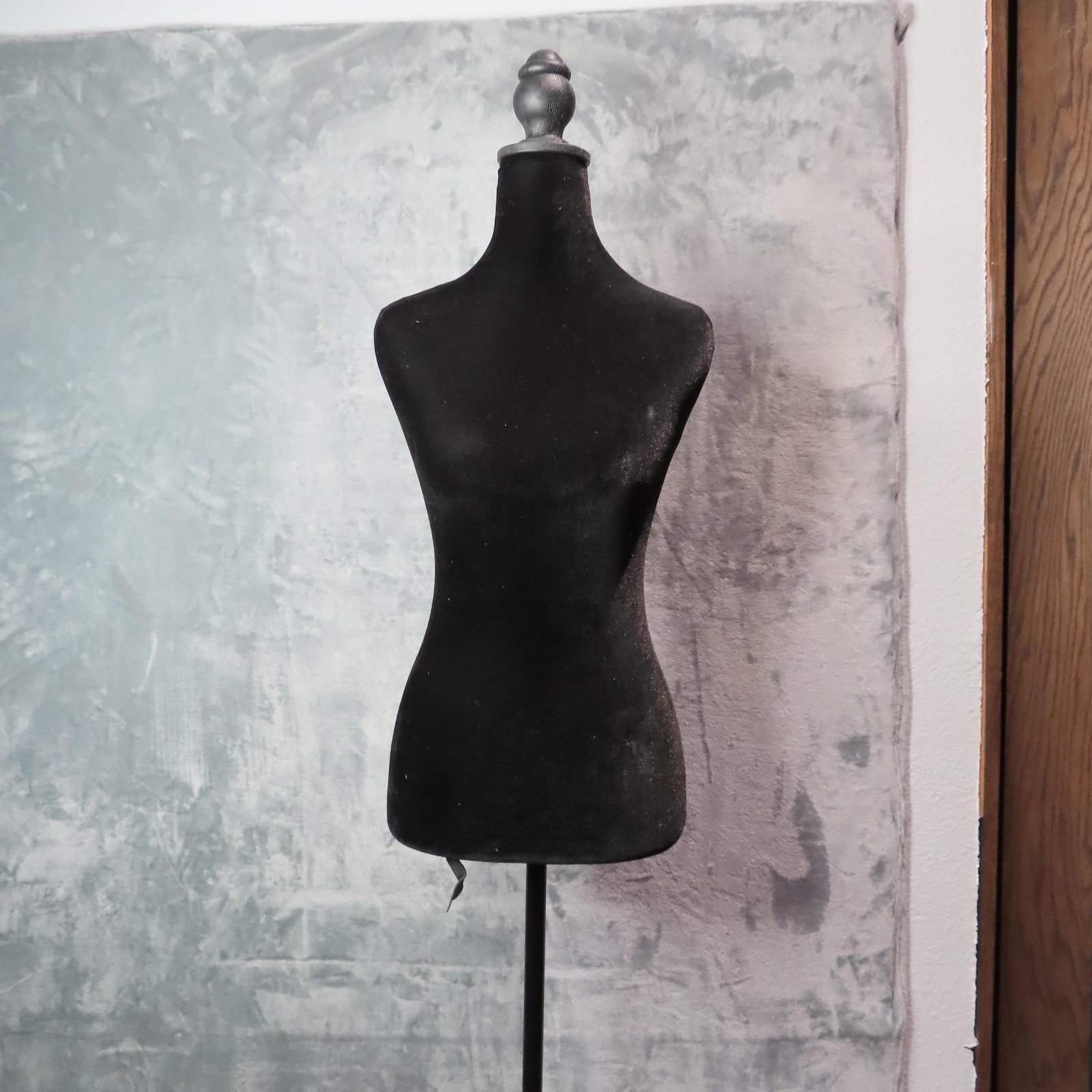 Paylesshere MQ-FL2104 Black Female Dress Form Mannequin Torso Display Stand