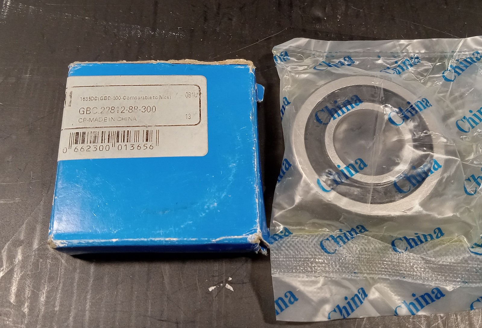 1 NEW GENERAL 22812-88-300 RADIAL DEEP GROOVE BALL BEARING NIB ***MAKE OFFER***