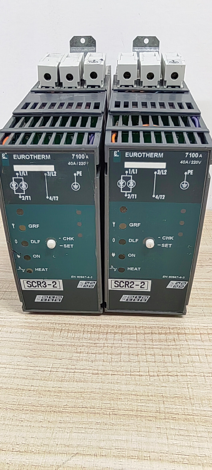 EUROTHERM 7100A 40A/220V/SELF/XXXX/NONE/PA/XXXX/4MA20/ENG/YES/V2/XXXX/DLF/SWIR