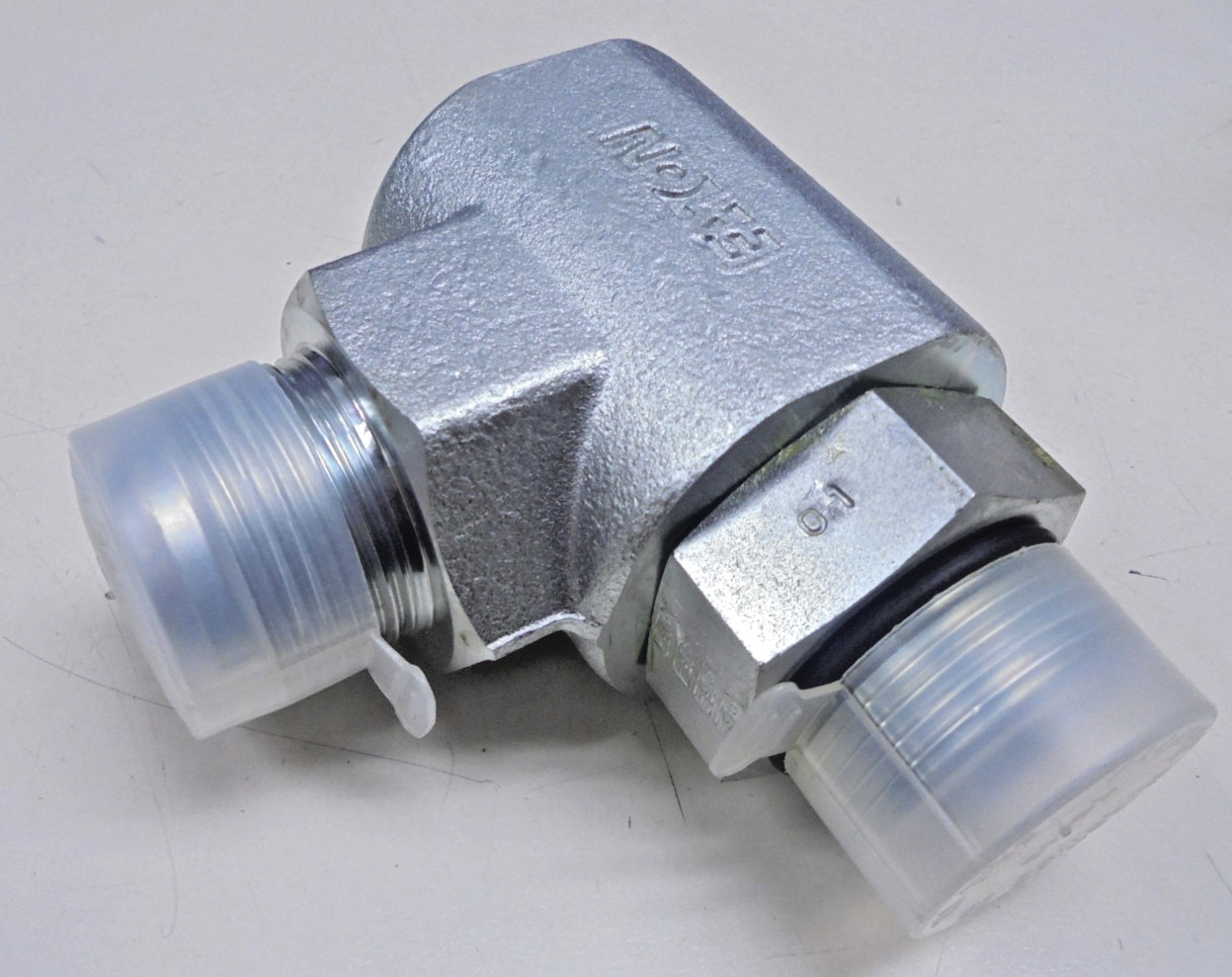 Eaton Aeroquip FS65009-1616-01 Swivel Joint ORB to SAE 37
