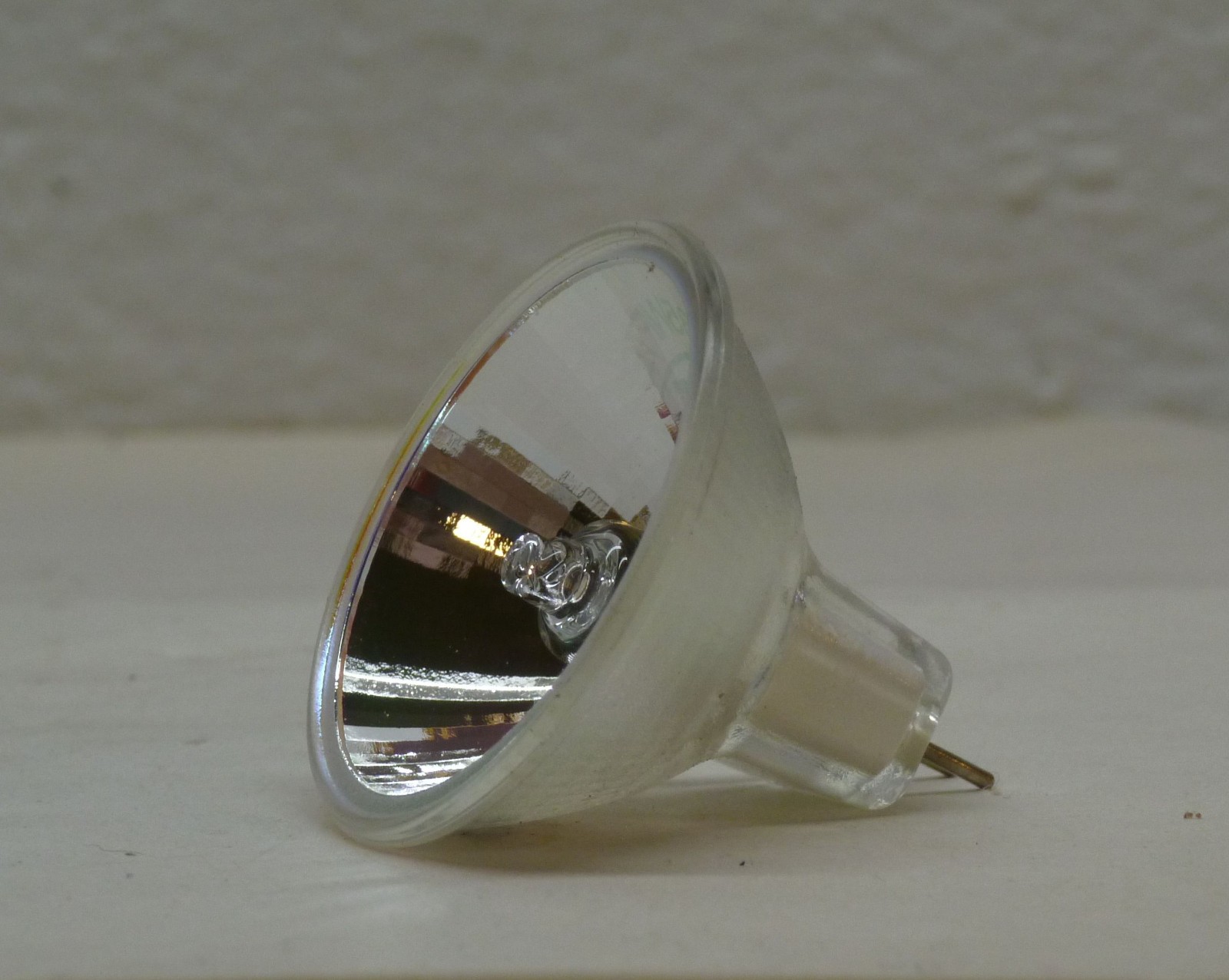Lot of 2 MR11 Eye Dichro-Cool Low Volt Halogen Lamp 12V 35W FTE GU4 bi-pin Base