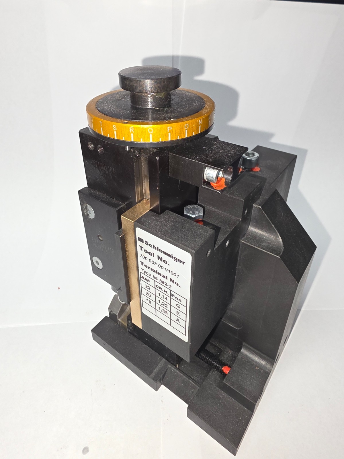 Terminal Applicator Mfg. Schleuniger Condition: Used Tyco Terminal 66582-2
