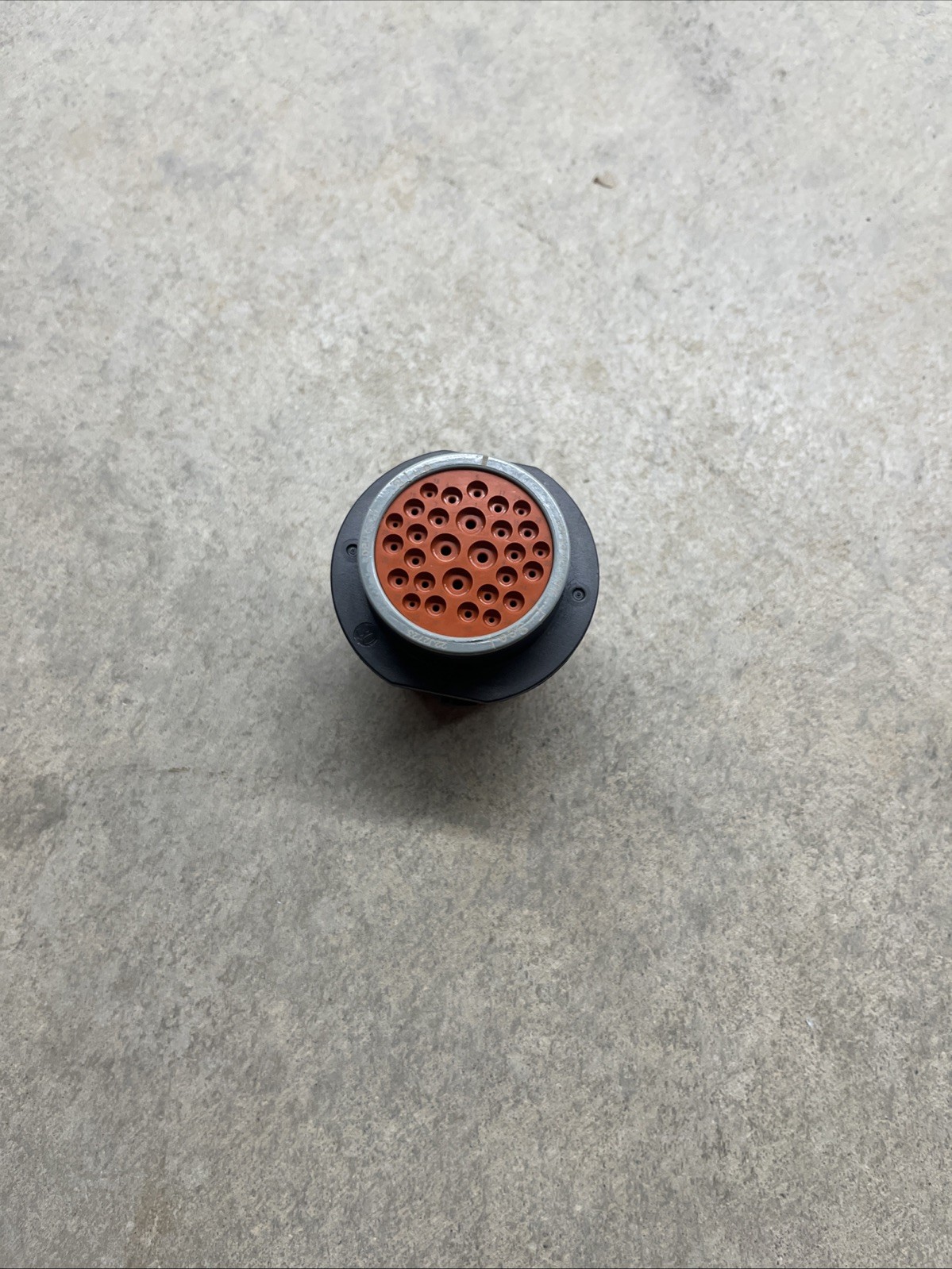 TE Connectivity Deutsch HDP24-24-29PE Automotive Connector Circular BLUE E-SEAL