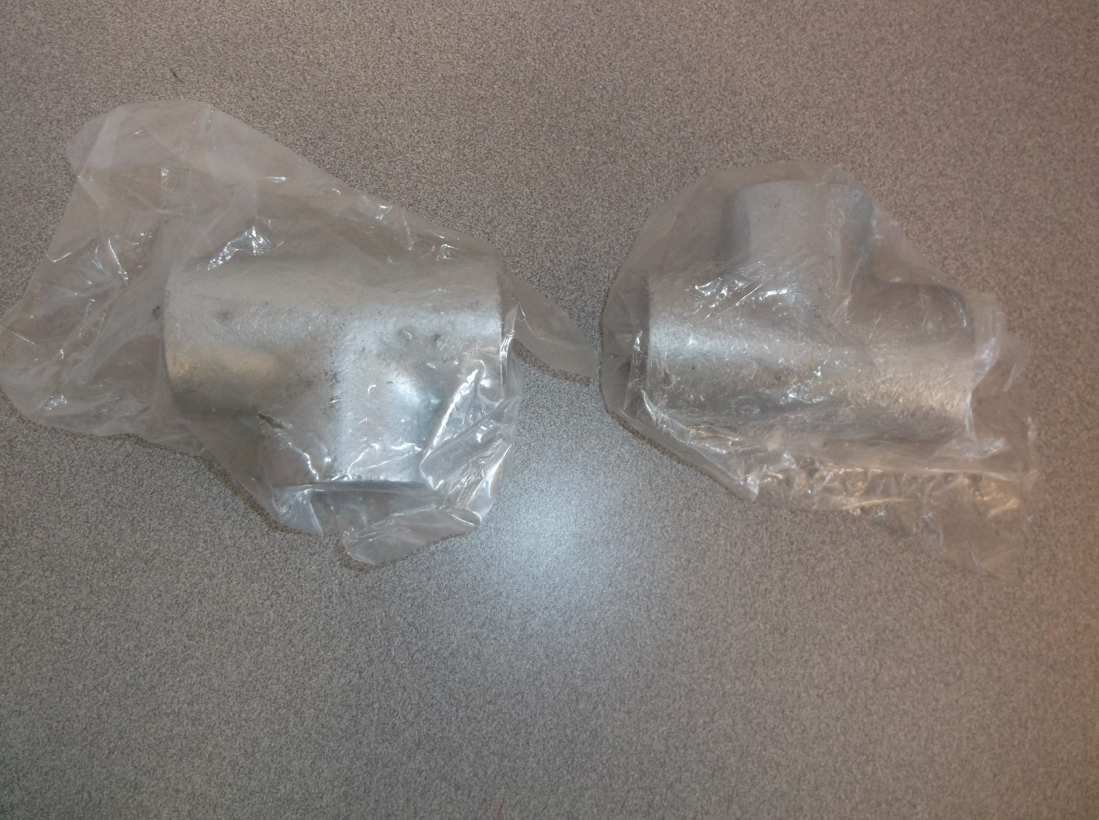 Lot of 2, 4NXR2 Three-Socket Tee, Nominal Pipe Size 1 In (D74F)