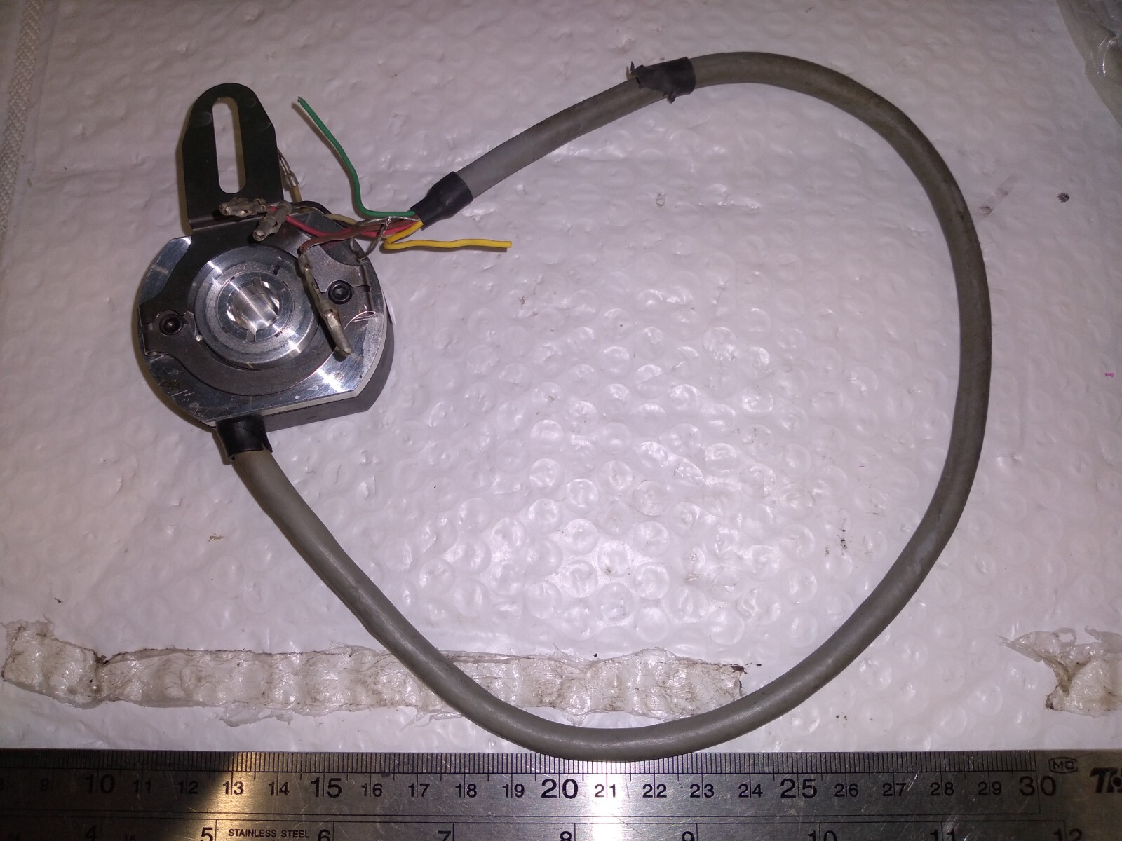 ACCU-CODER 260-N-B-02-S-2048-Q-HV-1-S-FA-4-N