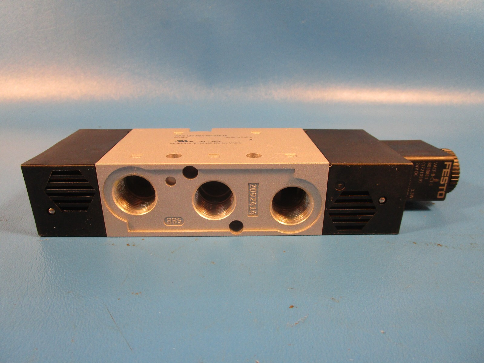 FESTO VUVS-L30-M52-MD-G38-F8-1C1, 575604 Solenoid Valve