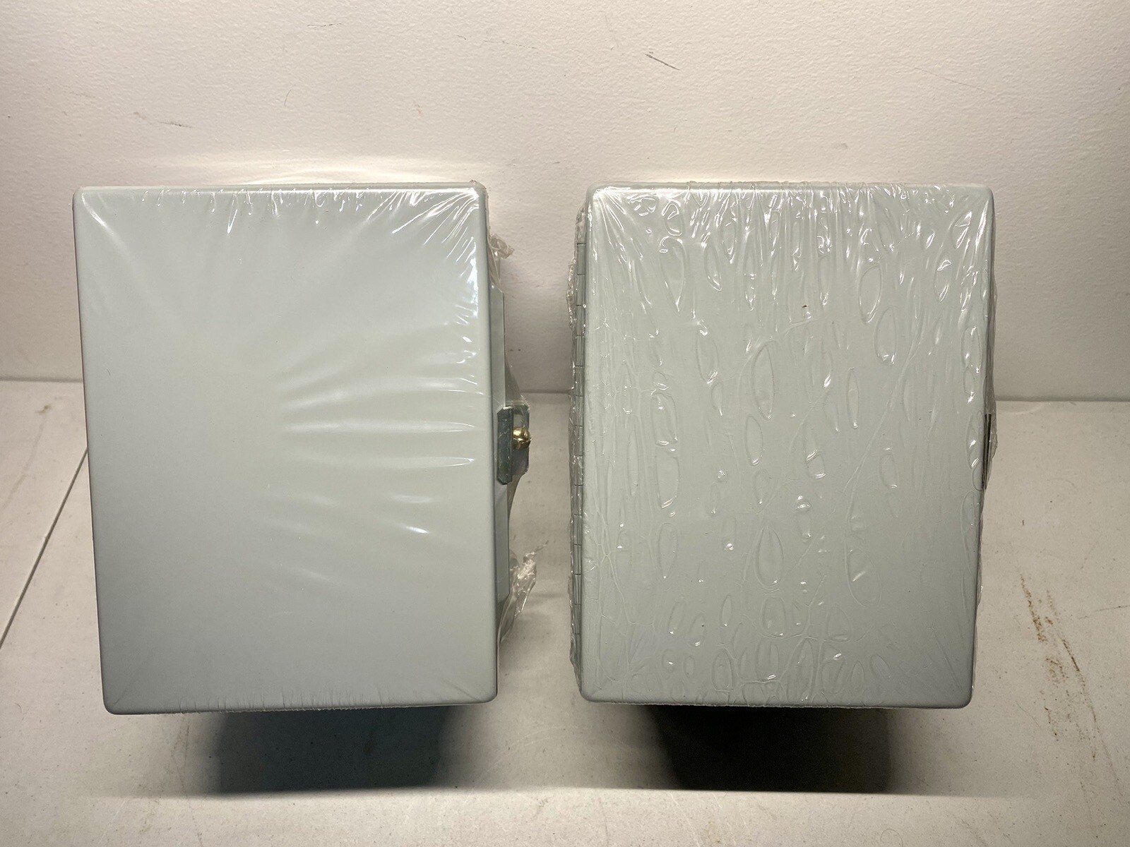 B-Line 866-12CHC – Type 12 JIC Continuous Hinge Cover Enclosure 8x6x6