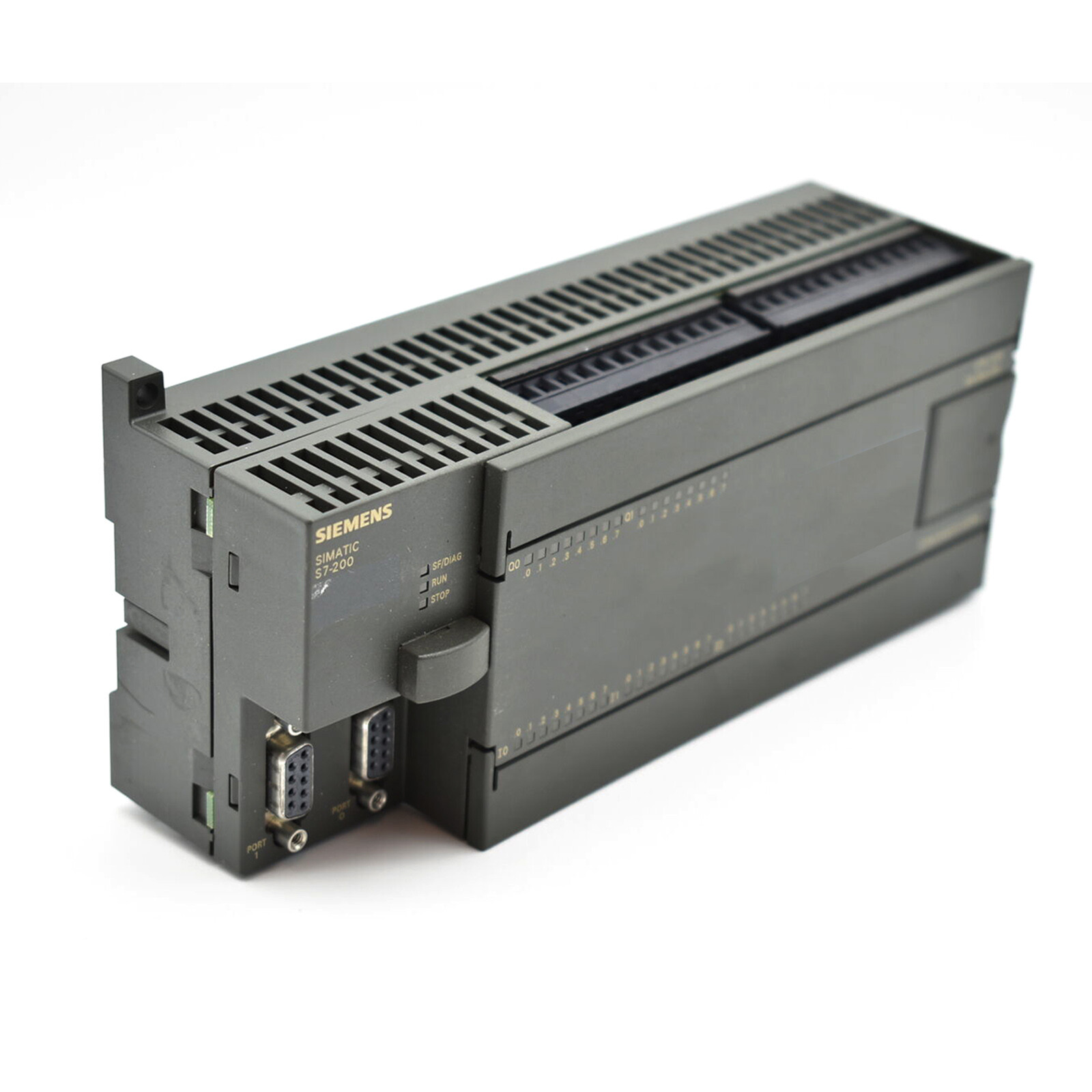 New In Box Siemens 6ES7 216-2AD23-0XB0 6ES7216-2AD23-0XB0 CPU 226 Compact Unit