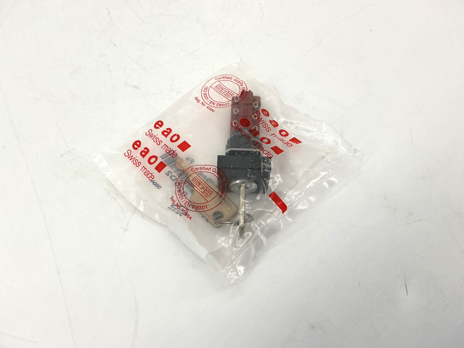 New EAO 51-197.025D2 Ser 51 Keylock Switch 2POS 3NC+3NO 5A 250VAC