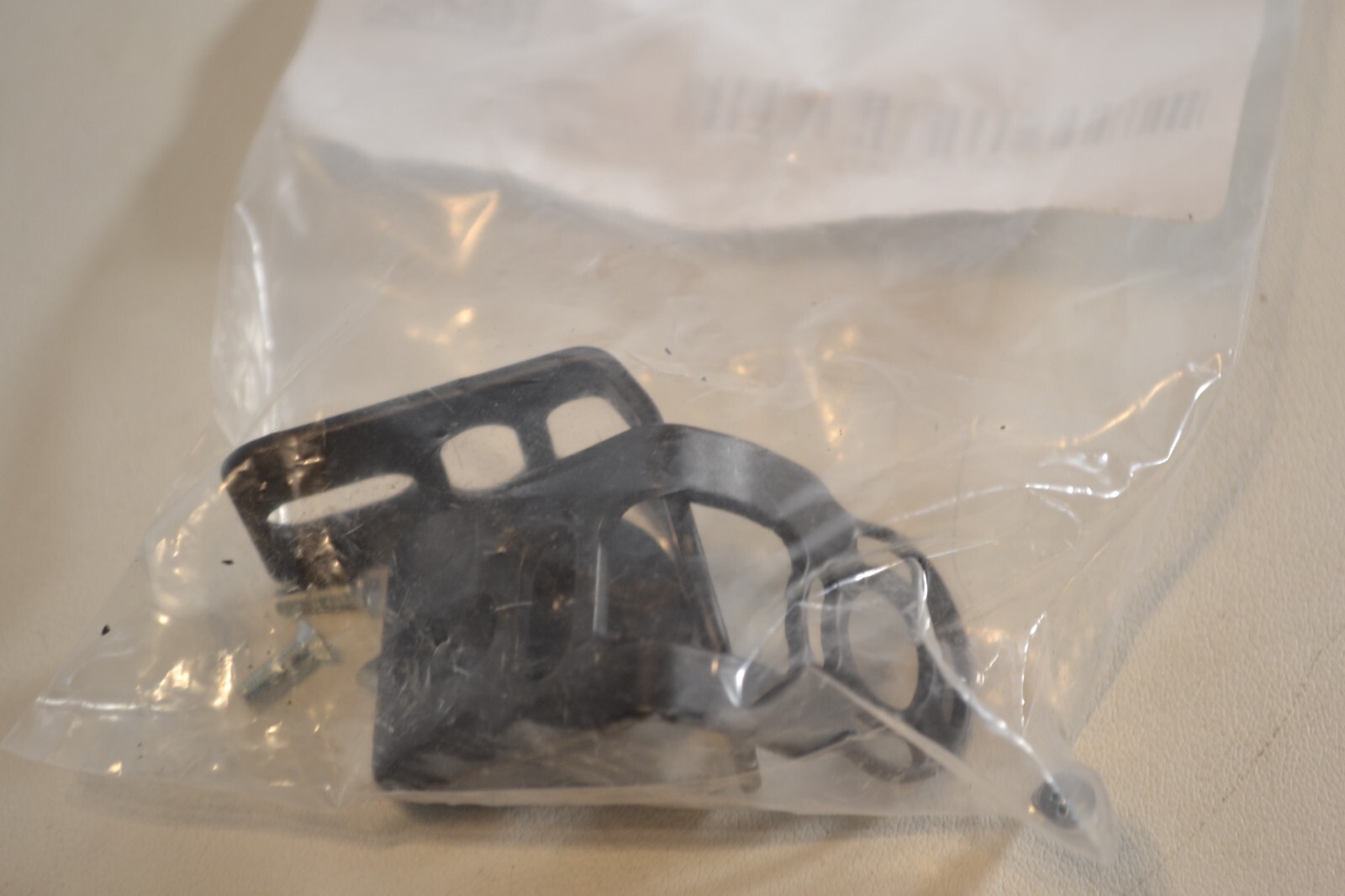 Allen-Bradley 450L-AM-TBM – Top/Bottom Mounting brackets